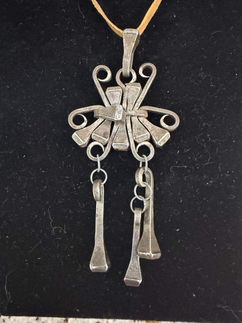 vintage brutalist handmade sculpture necklace made from horseshoe nails - Picture 2 of 4